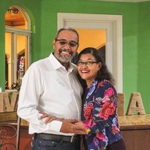 Meet your Posher, Daysi josefina